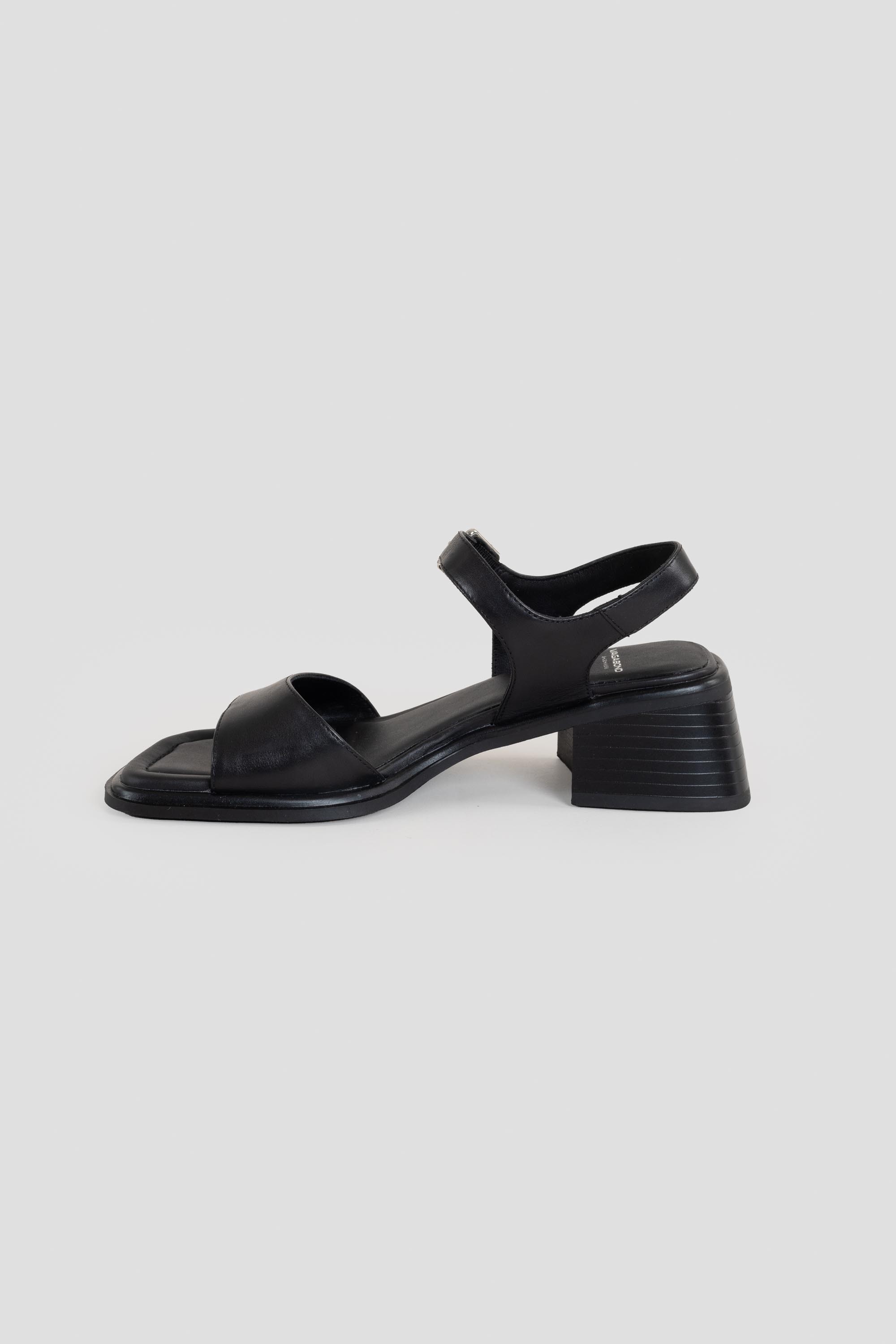 Ines Sandals Black