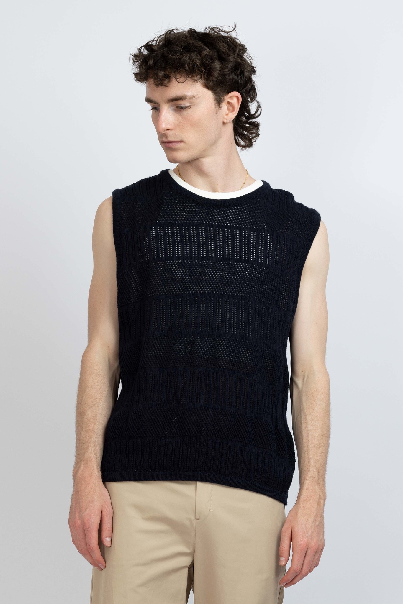 Typo Knit Vest Midnight