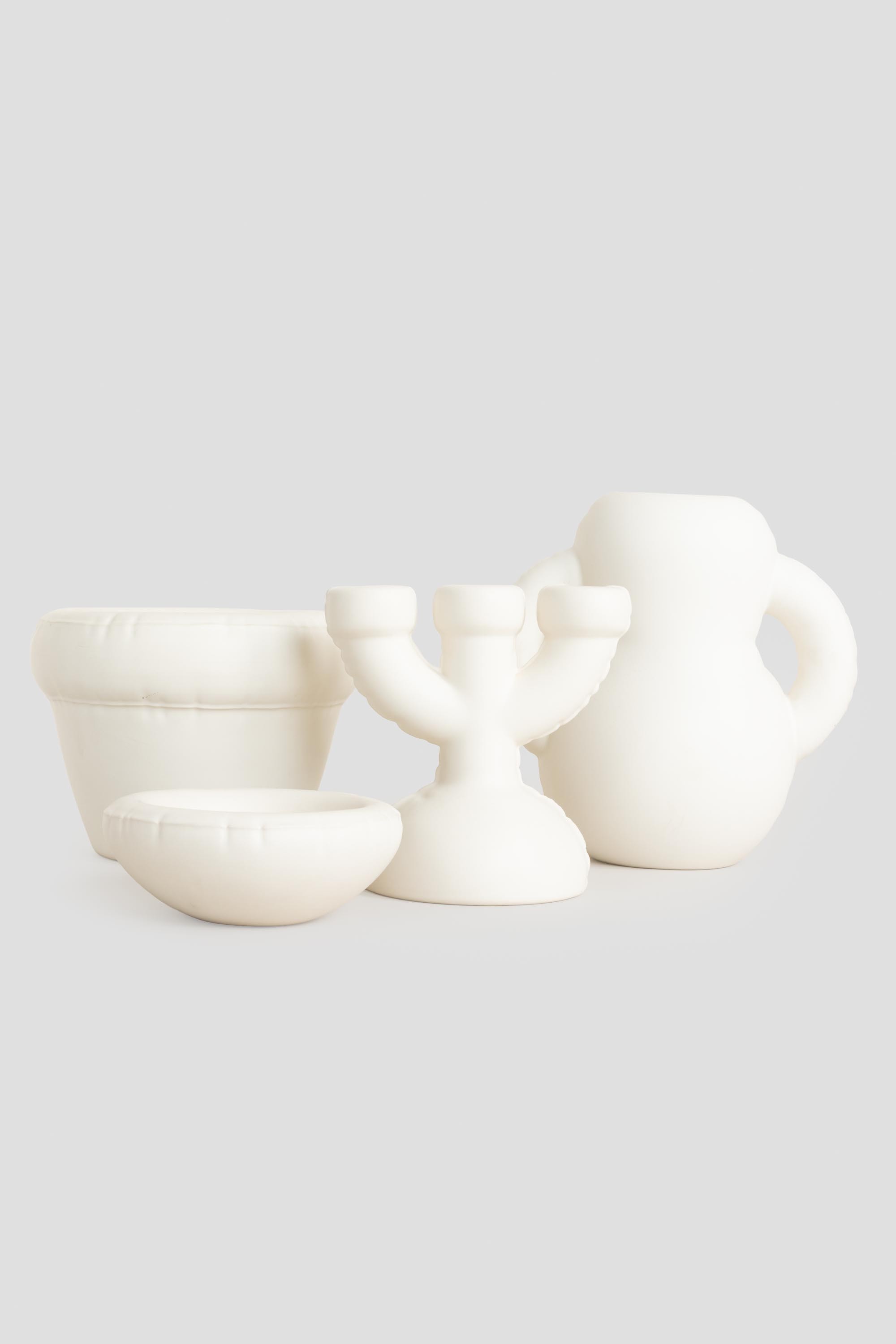 Pierre Planter Bone