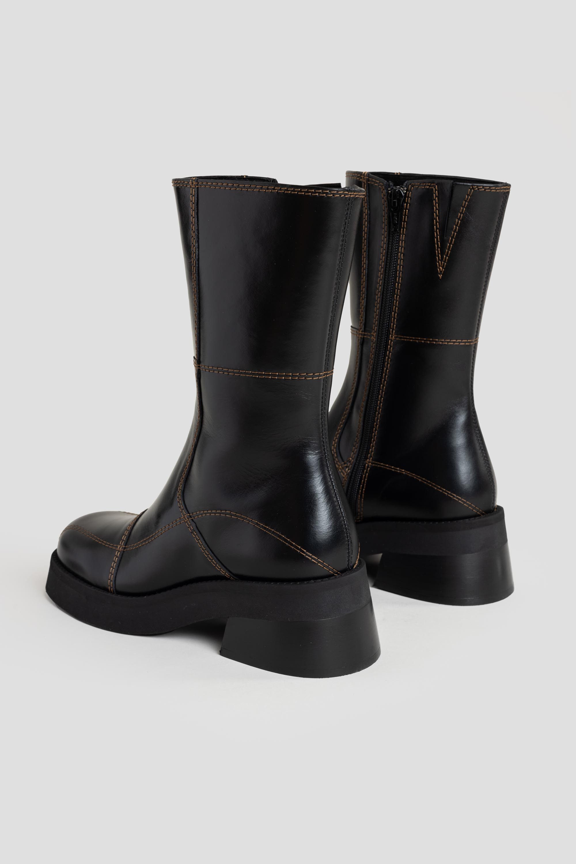 Heya Boots Black/Brown Stitching