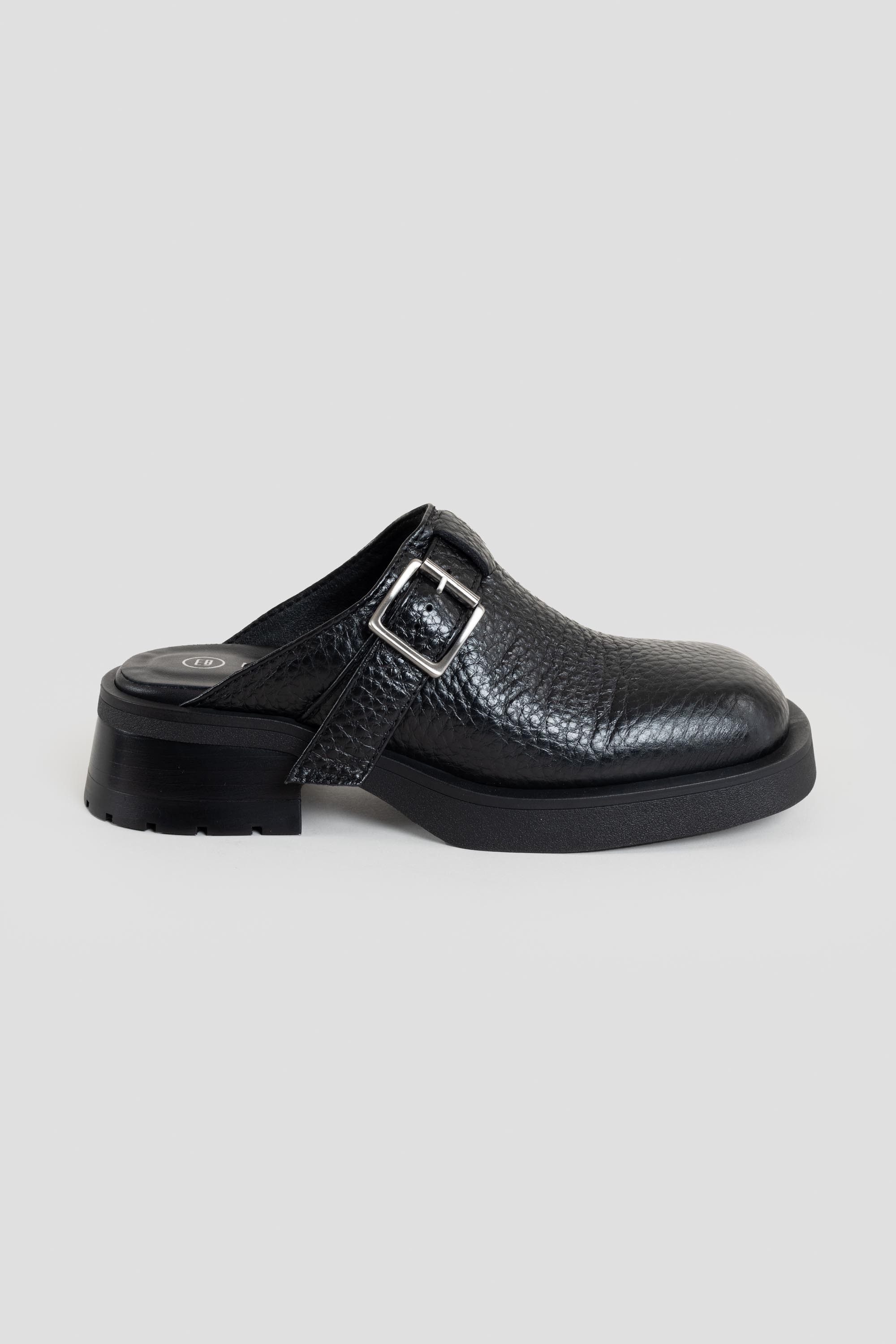 Aroa Mules Black