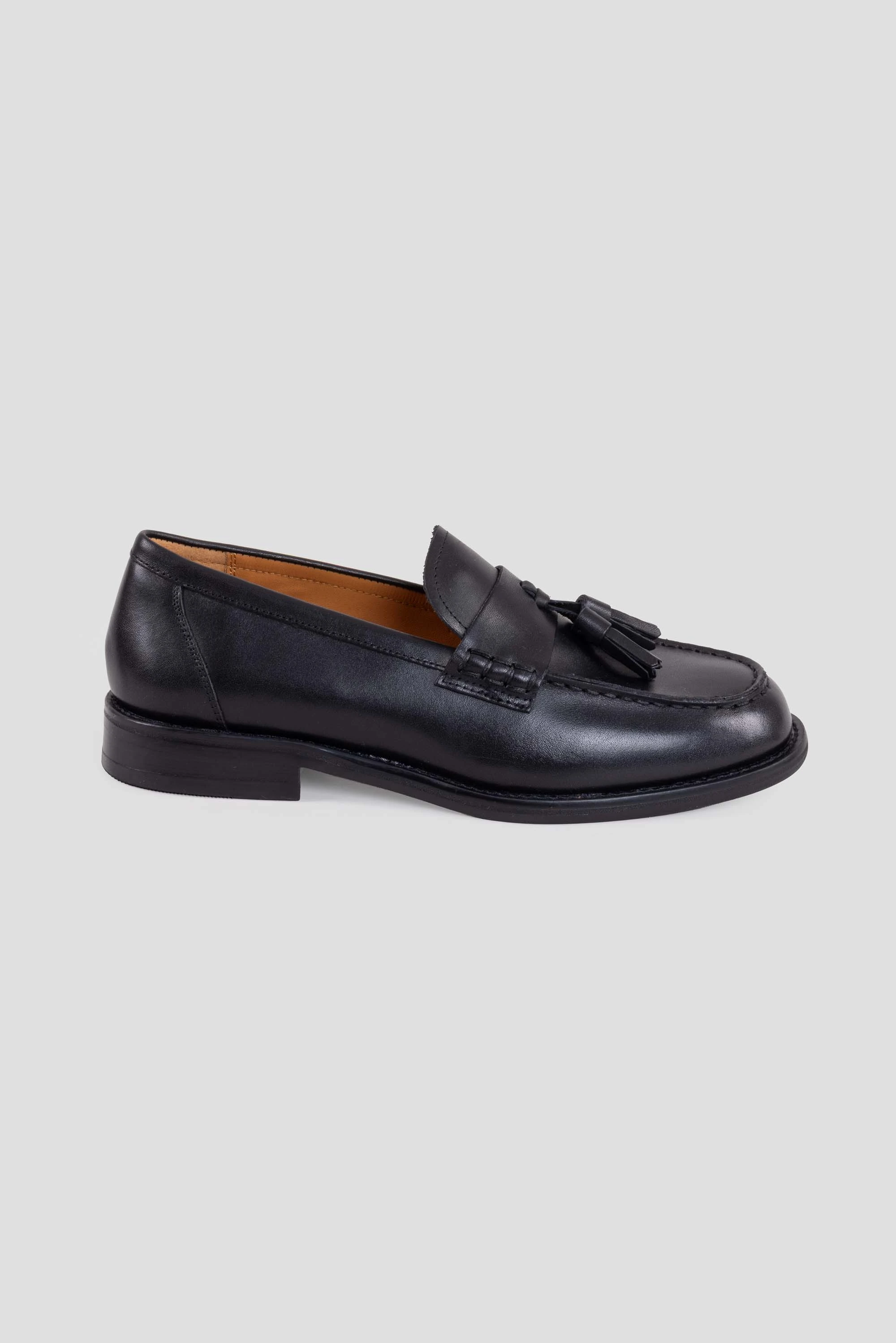 Linn Tassel Loafers Black