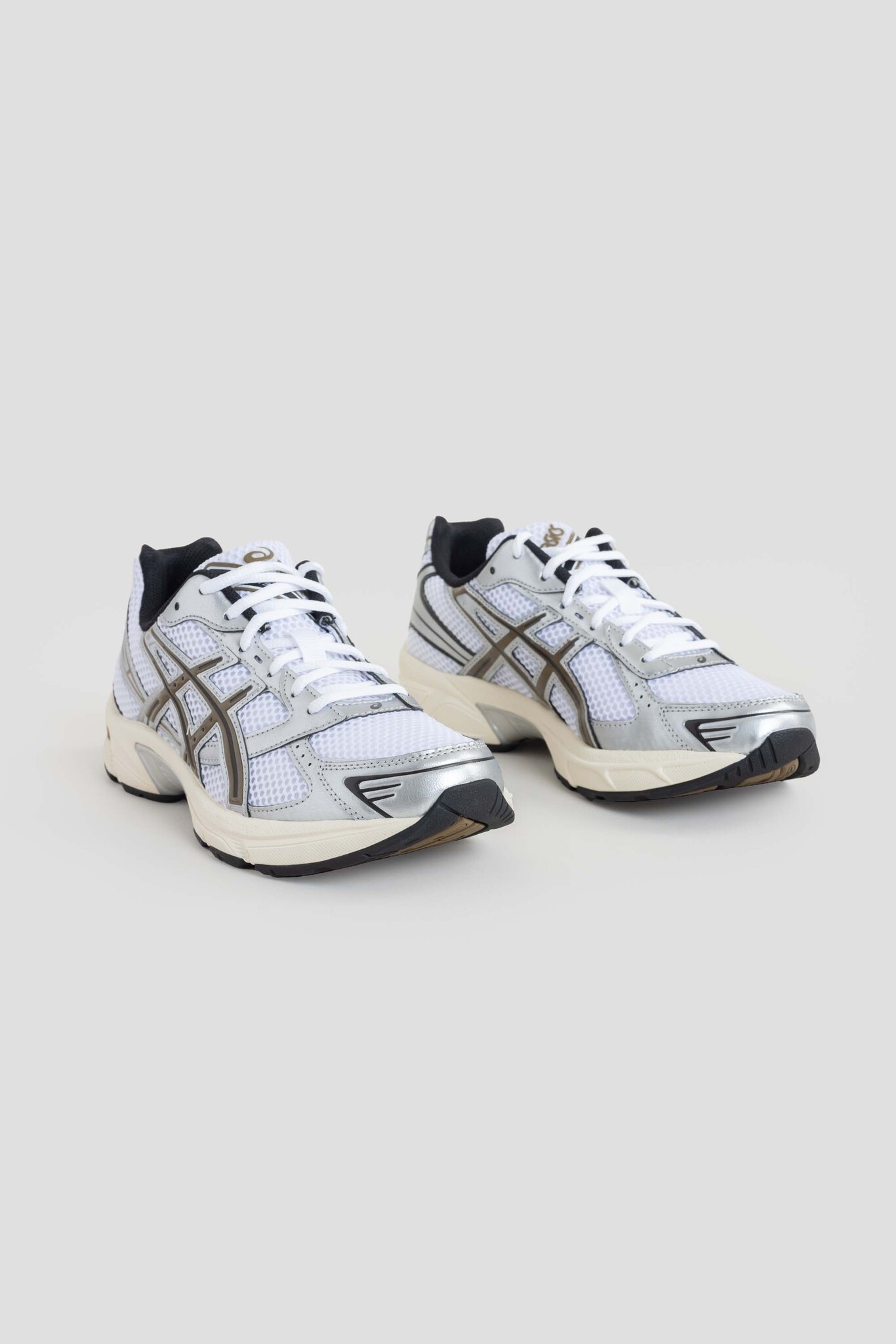 Gel-1130 White/Clay Canyon