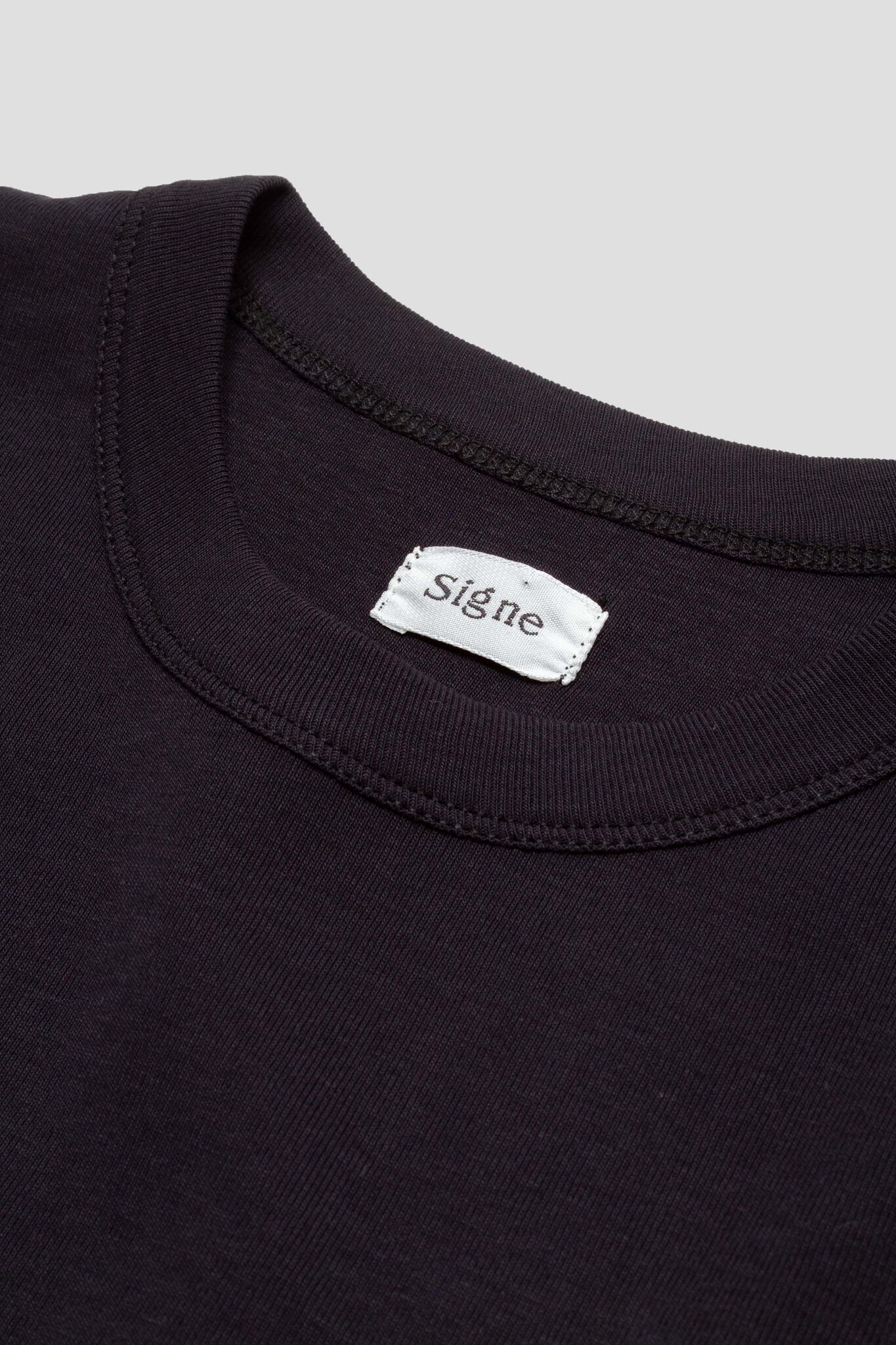 June Fitted T-Shirt Black