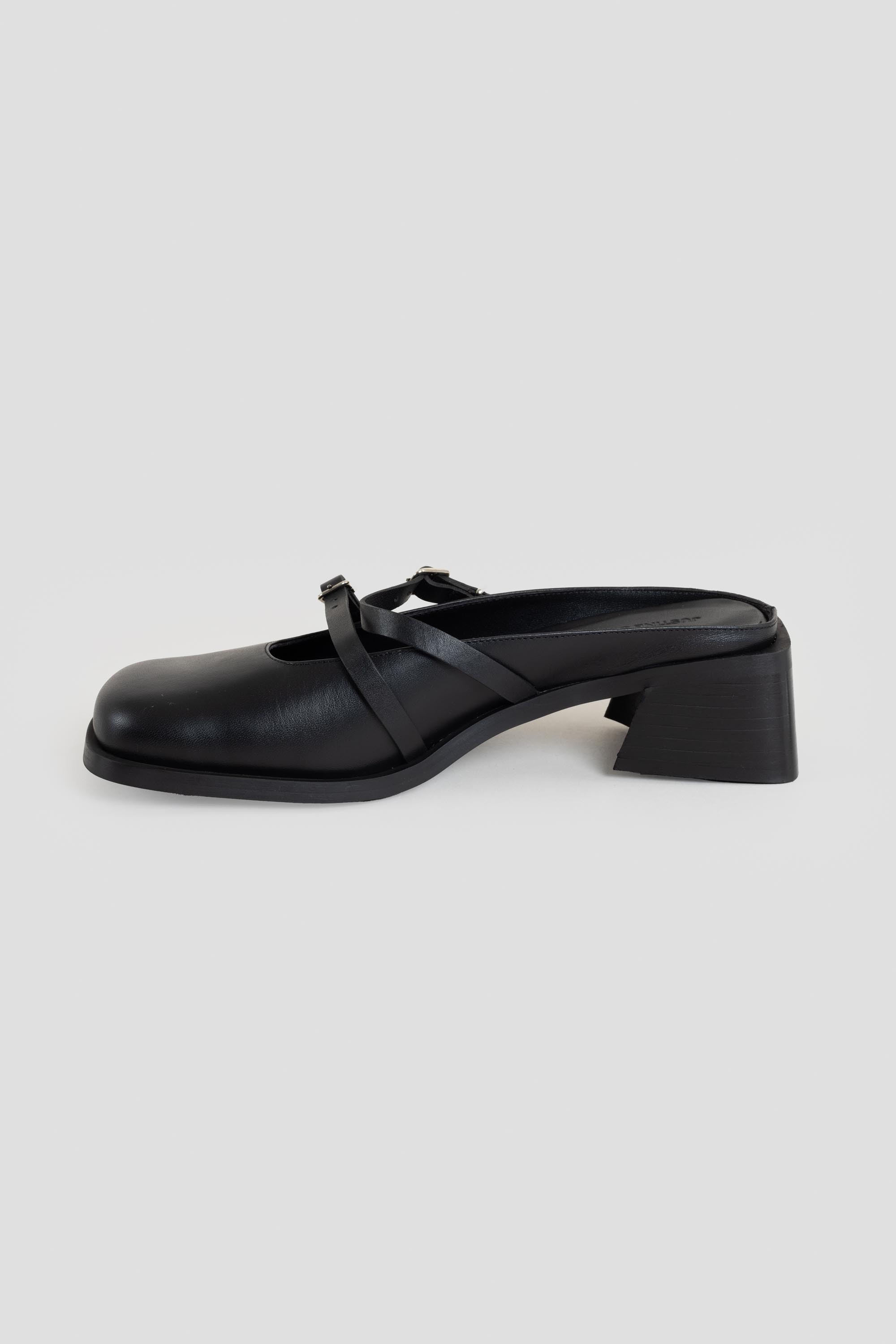 Andie Mules Black