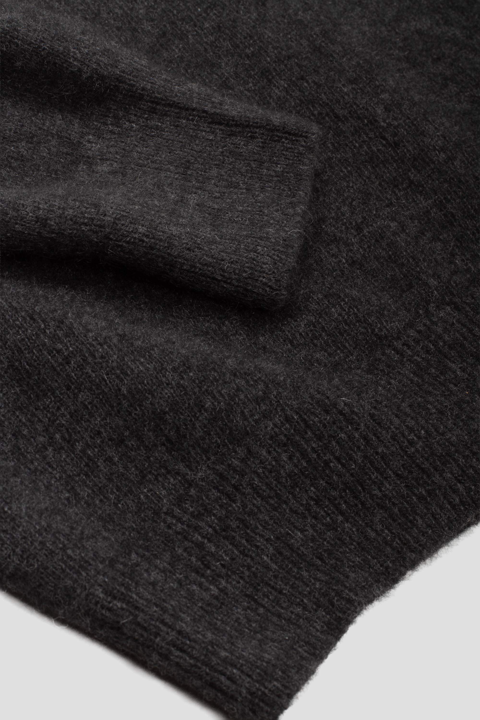 Racoon V-Neck Knit Dark Grey