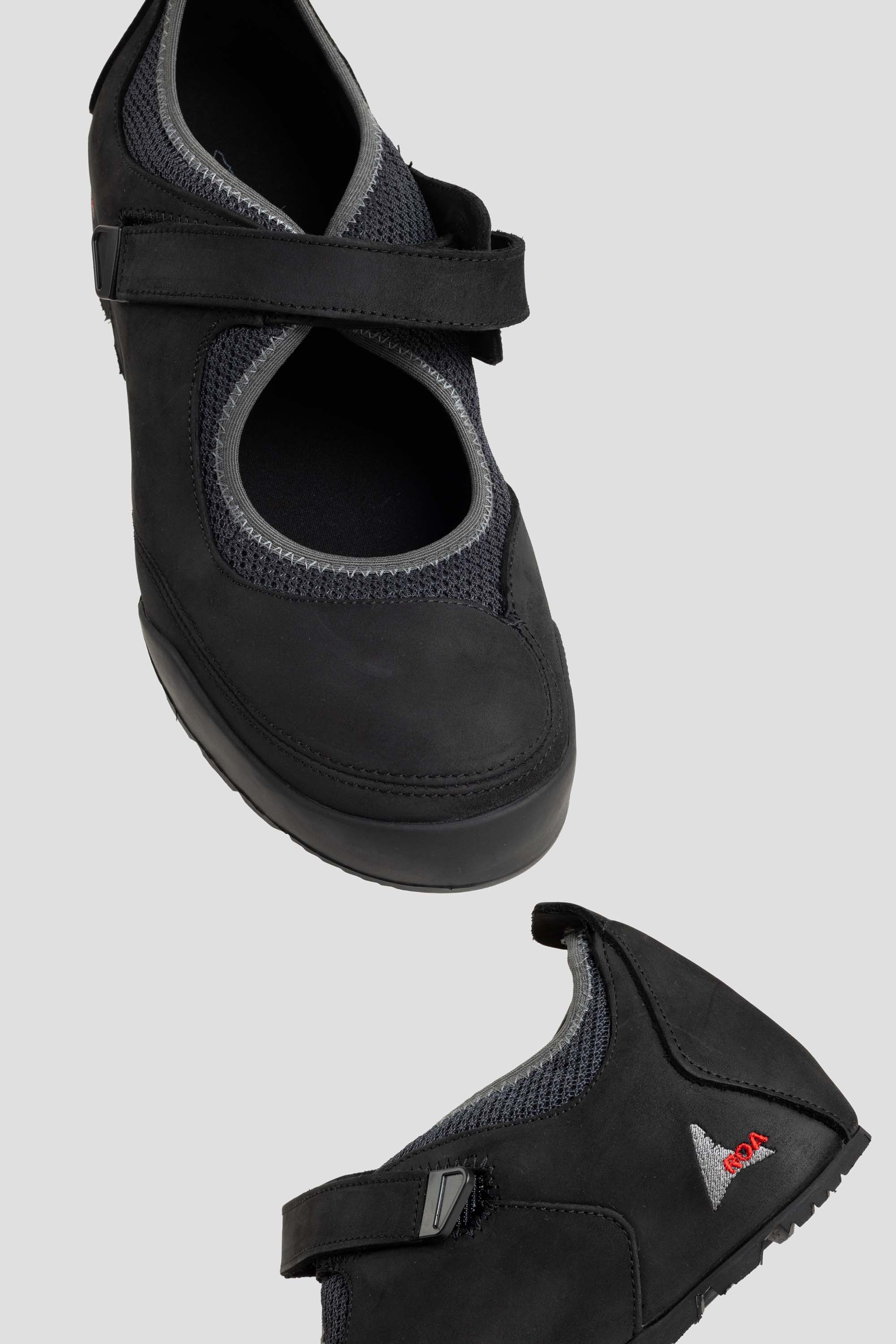 Loie Black Grey