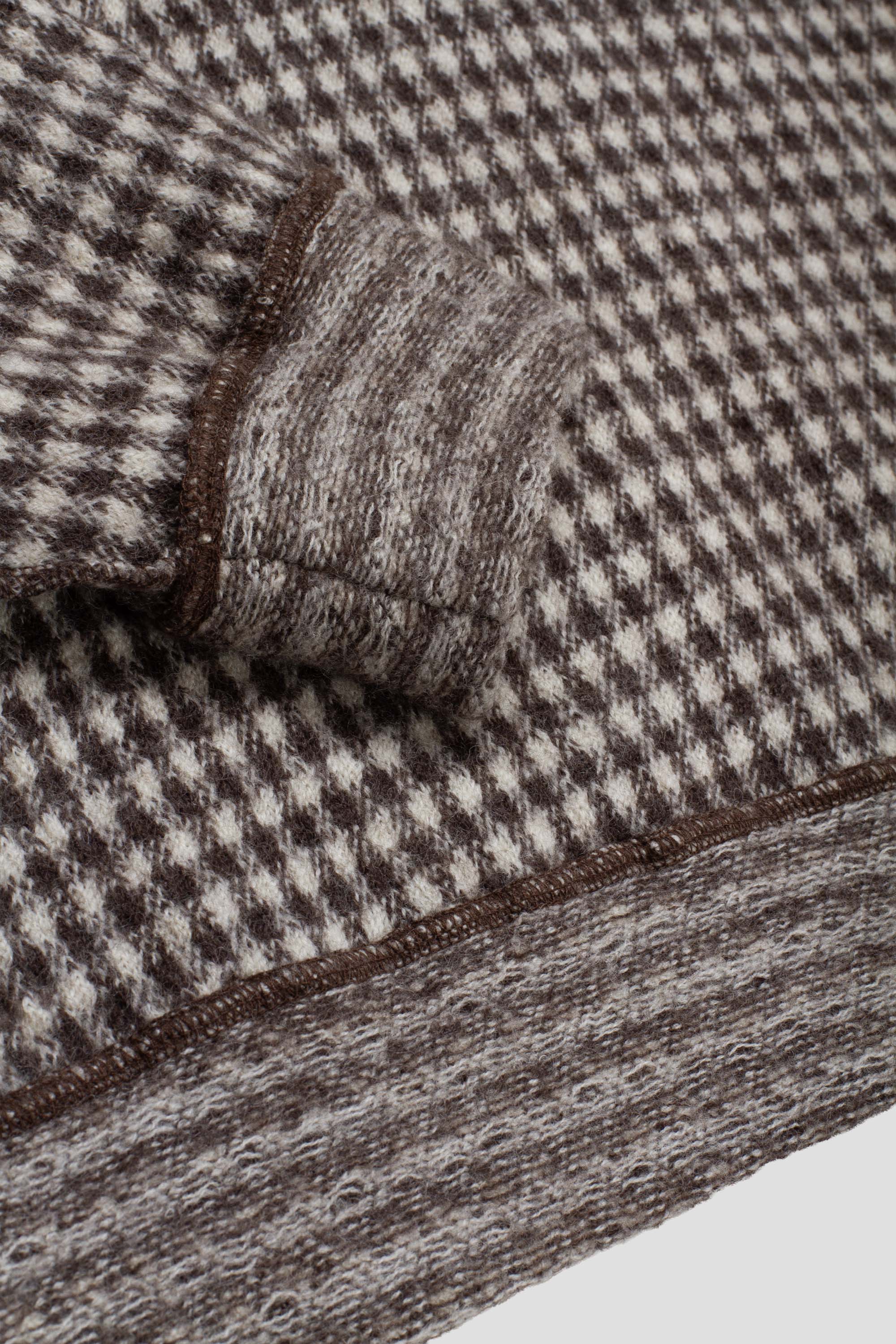 Fuzzy Pullover Brown Houndstooth Check