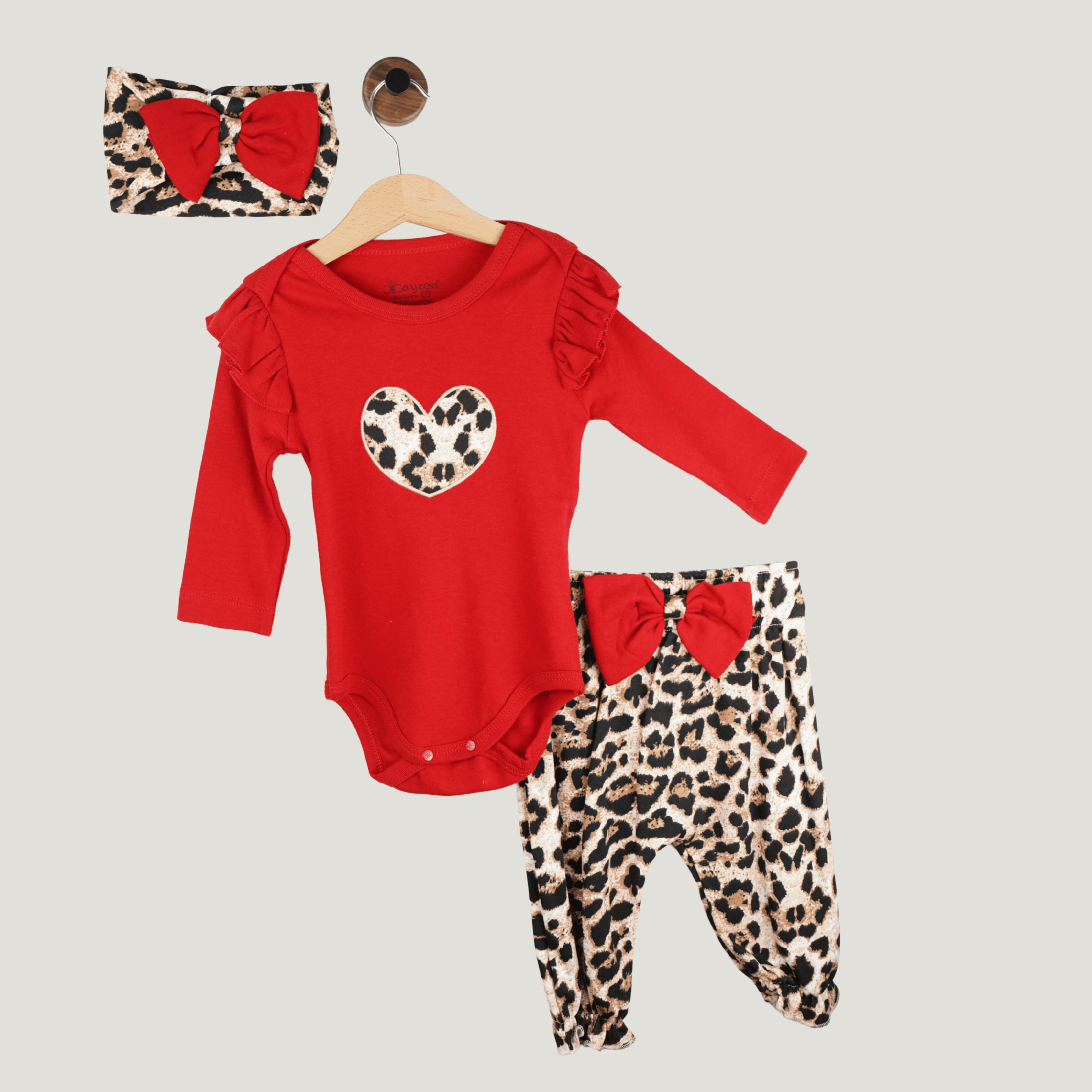 Baby Set – Rotes Langarmbody mit Leopardenherz & Schleifenhose