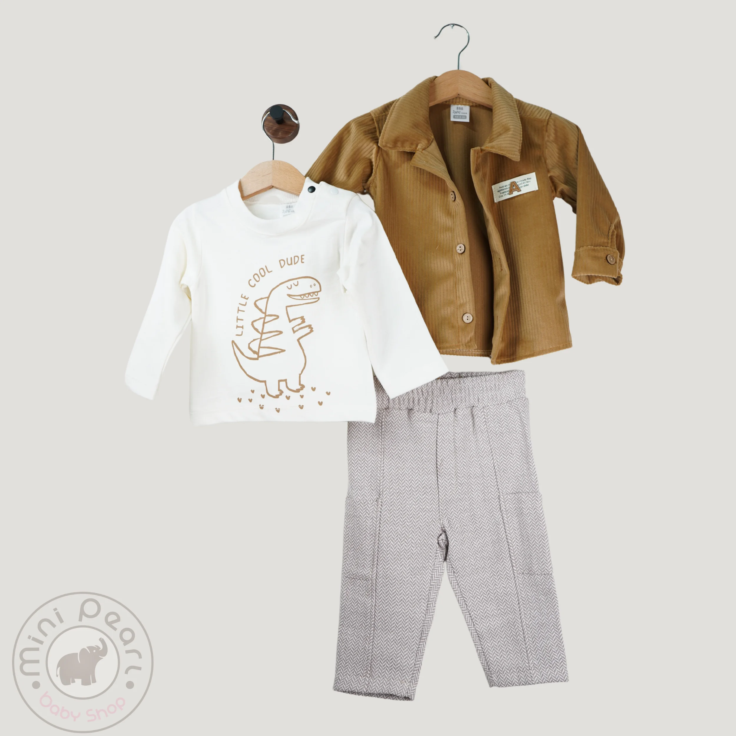 3-teiliges Baby Outfit mit Dino-Print und Cordjacke