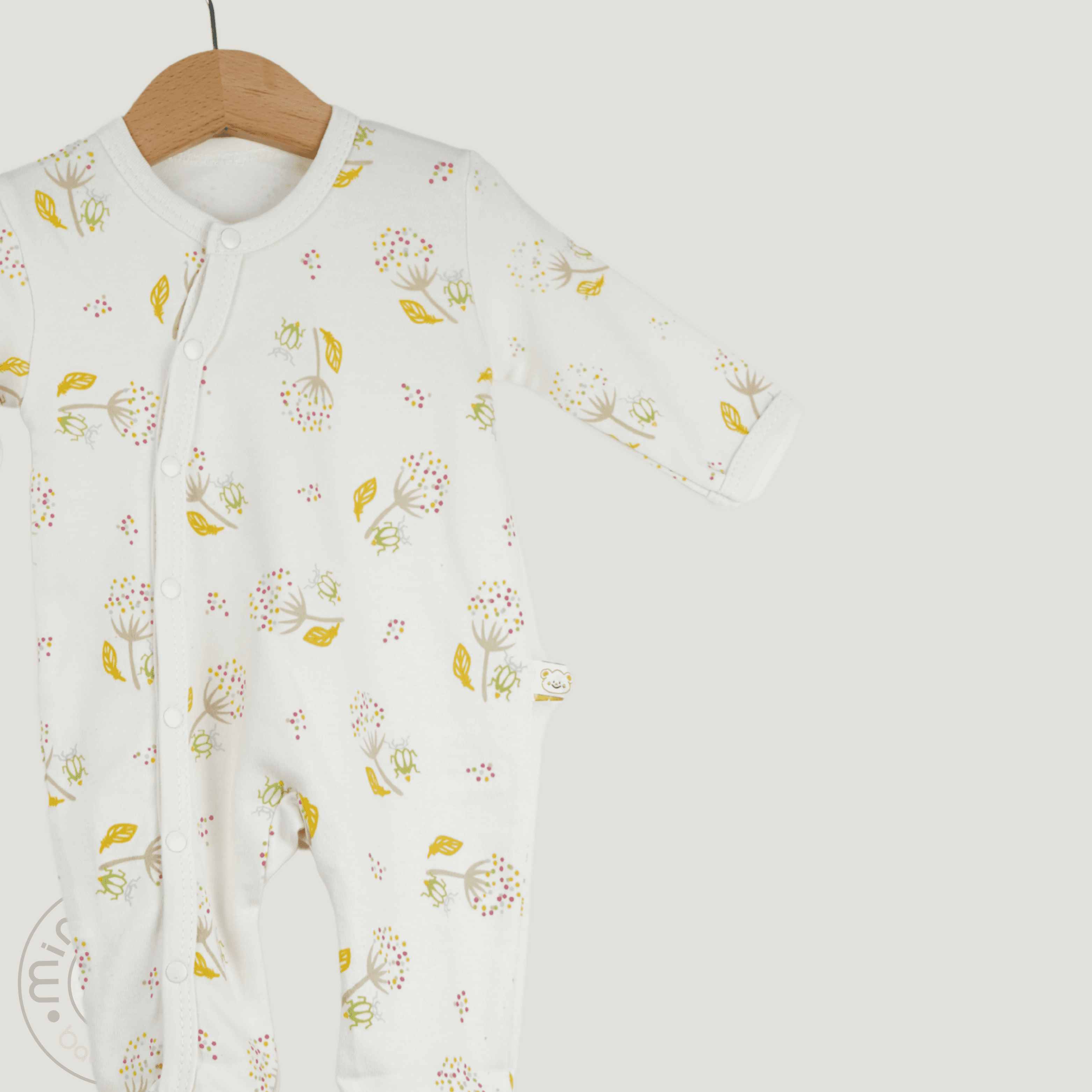 Baby Set – Langarm-Strampler mit Pflanzenmuster & Knotenmütze
