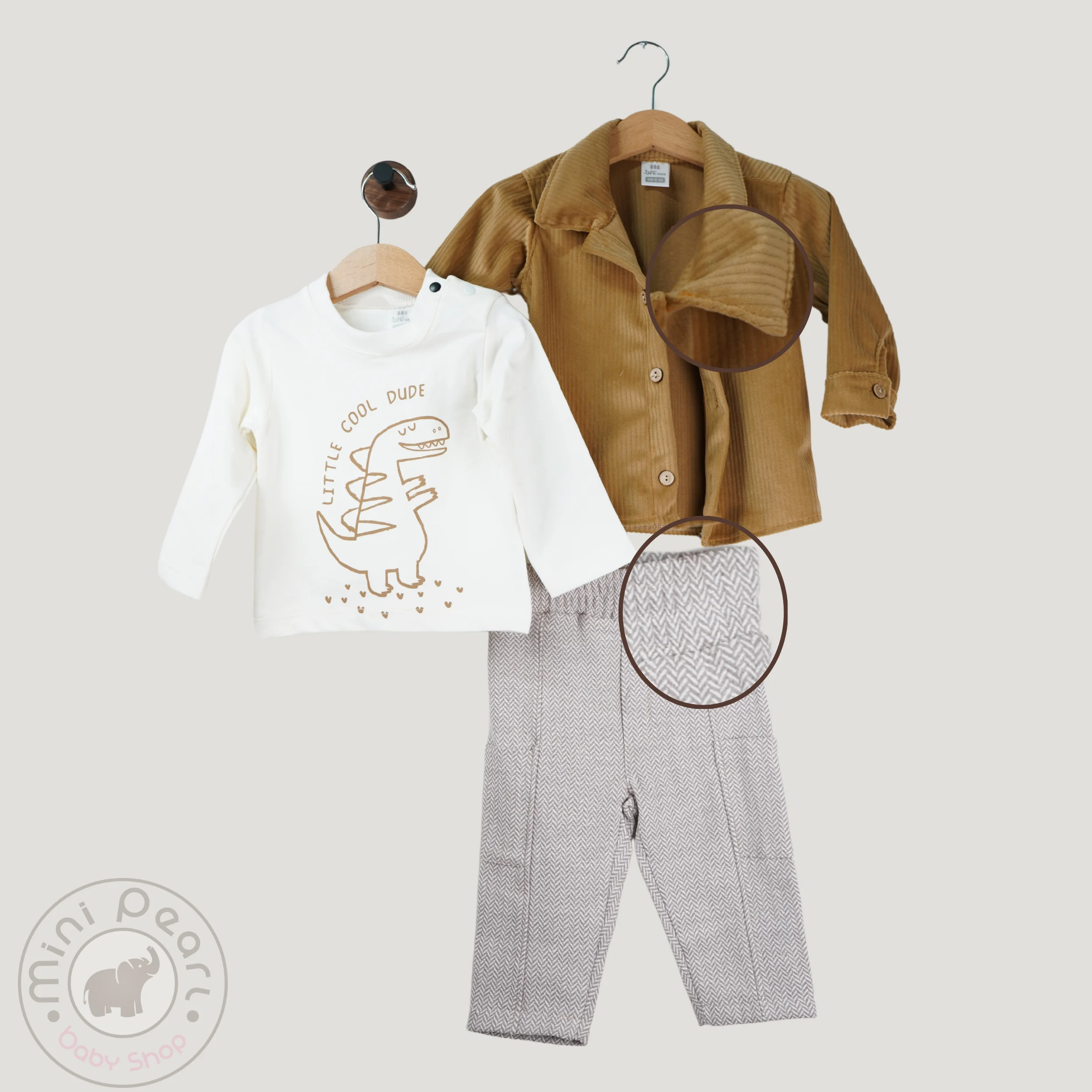 3-teiliges Baby Outfit mit Dino-Print und Cordjacke
