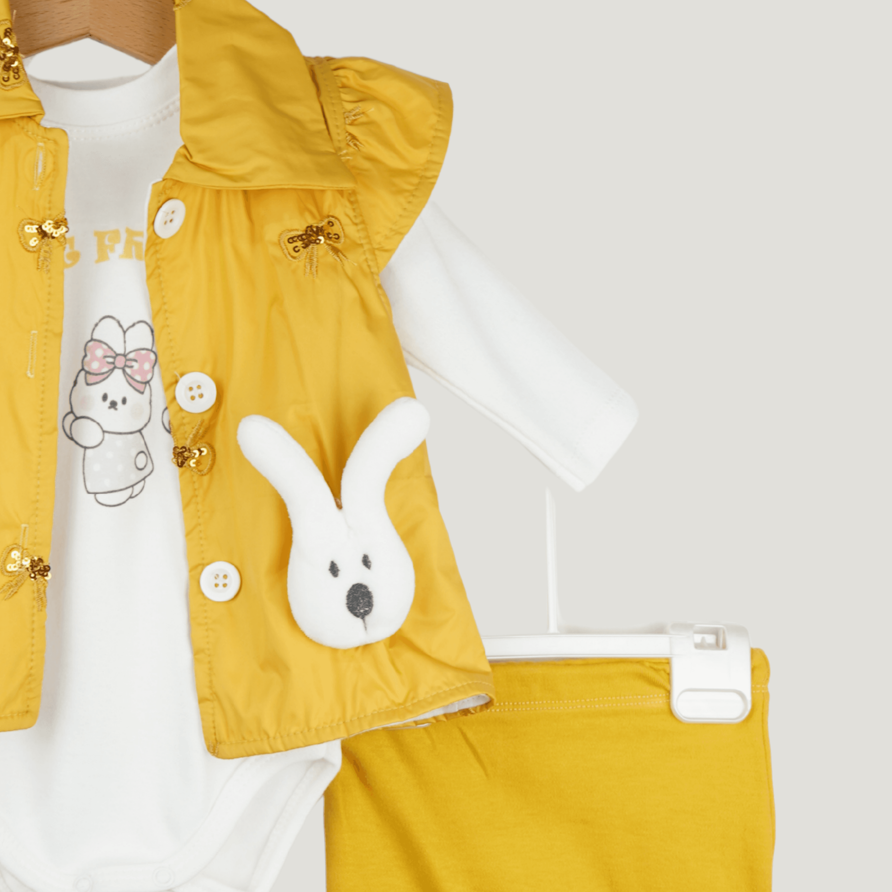 Baby Set – Weste mit Häschen-Applikation, Langarmbody & Hose – 3-teilig