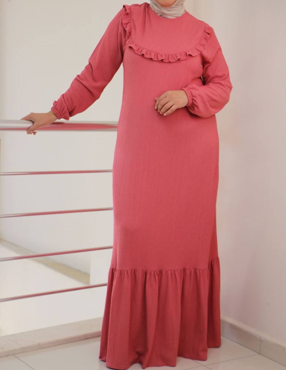 FIRFIR DETAYLI ELBİSE
