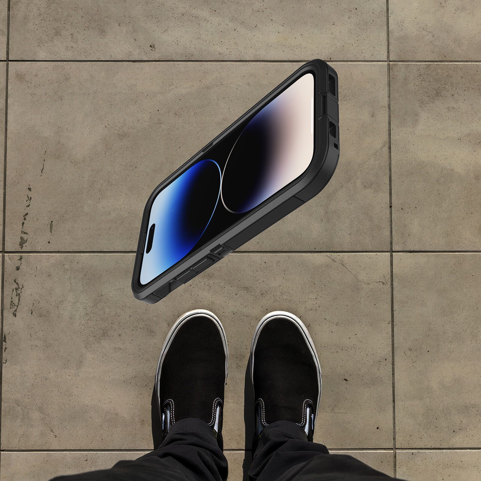 OtterBox Defender XT Hülle für iPhone 14 Pro schwarz