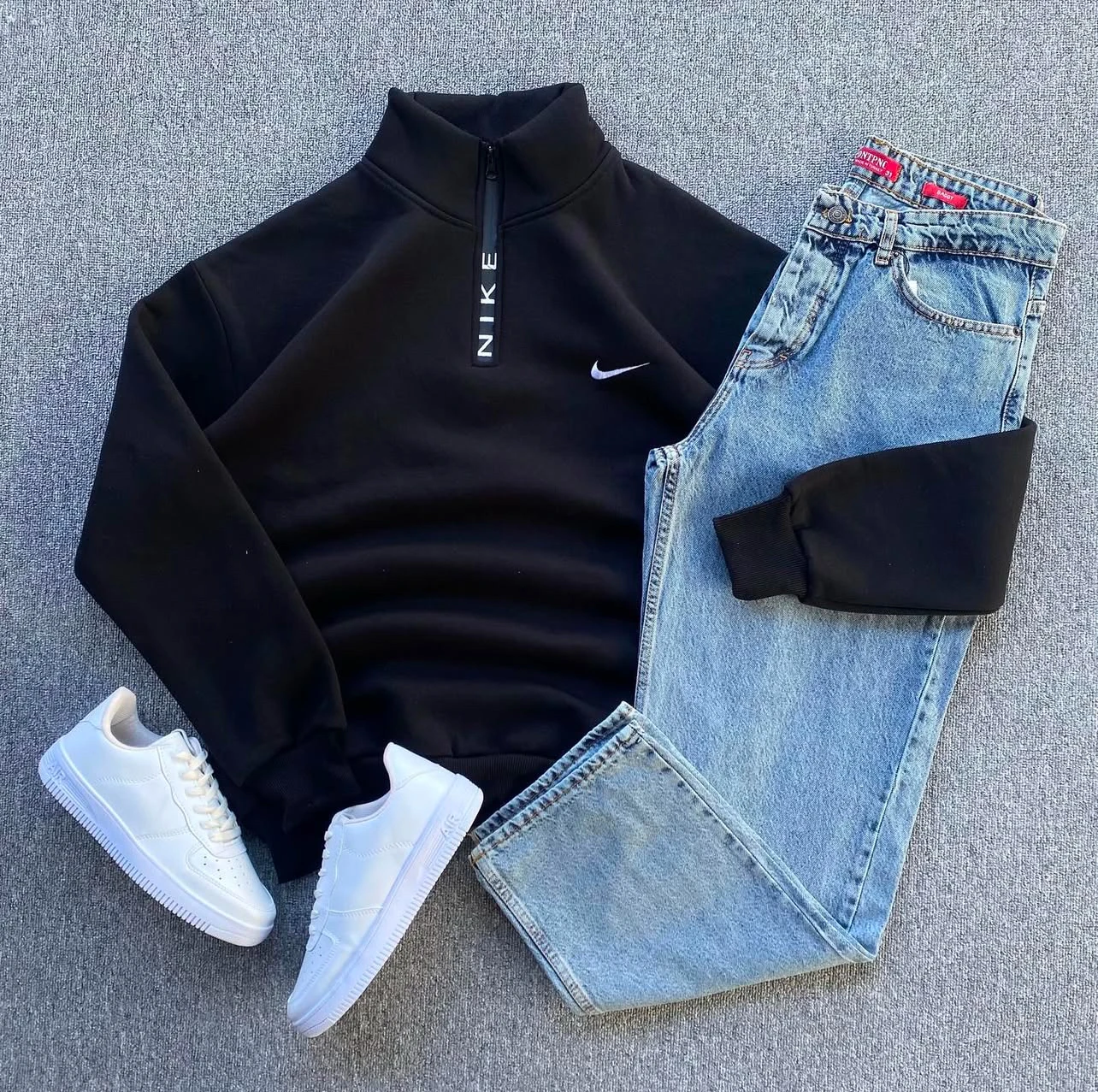 SET 2 PIESE: Sweatshirt Nike Original și Pantaloni