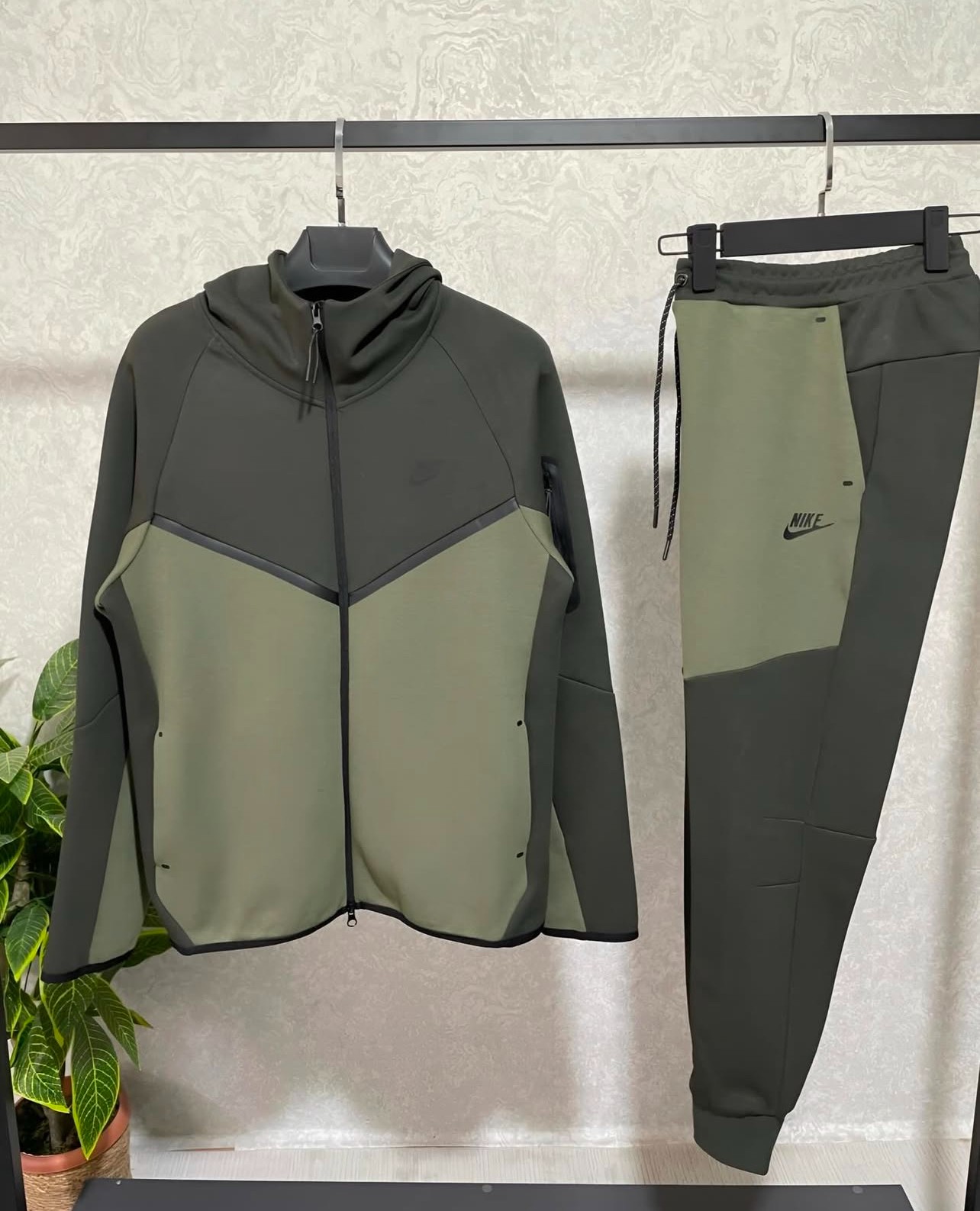 Nike Tech Fleece 