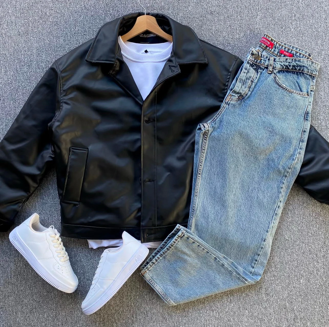 SET 3 PIESE: Geacă de Piele, Bluză și Pantaloni