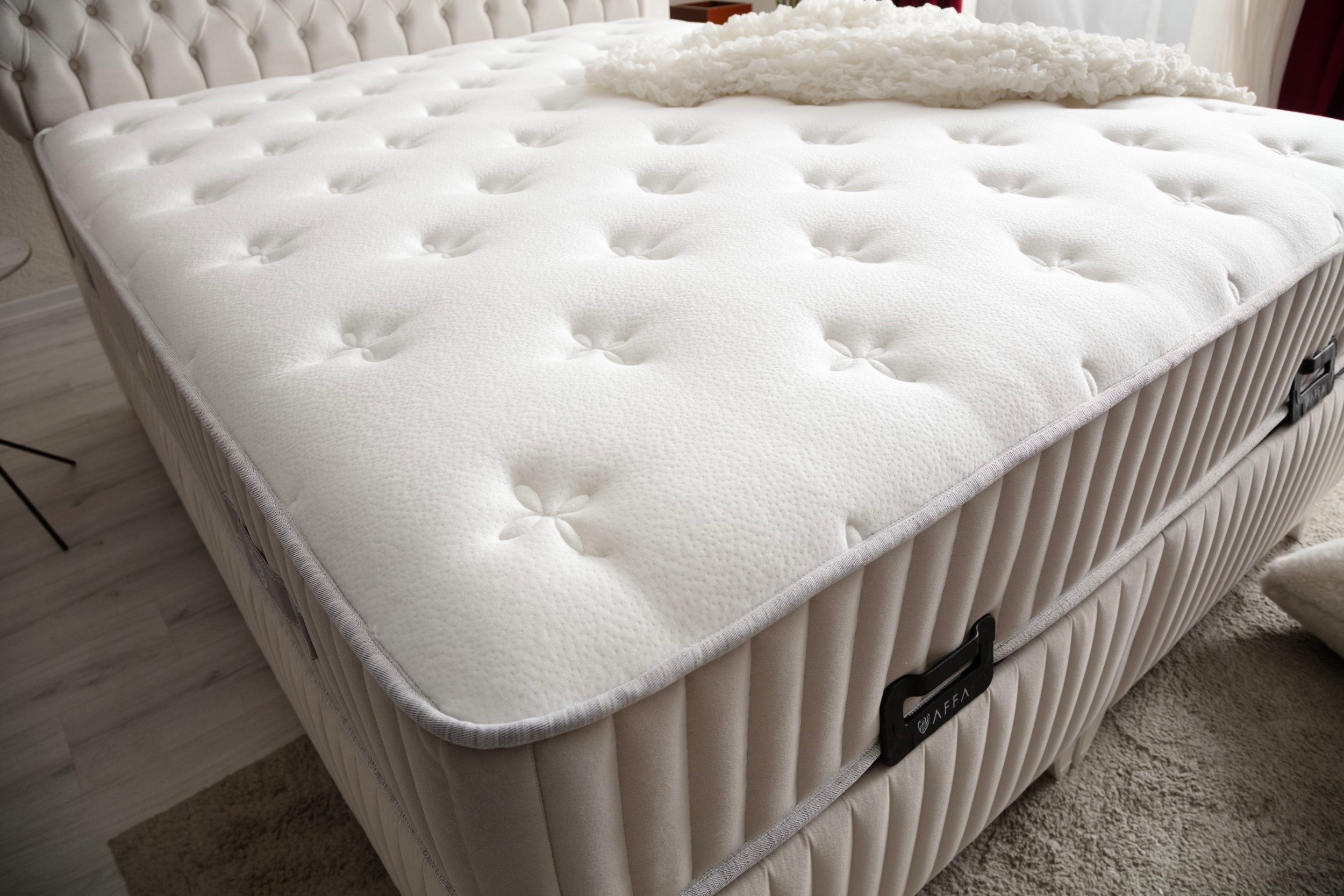 ALYA Boxspringbett mit Bettkasten inklusive Bett und Aufbauservice