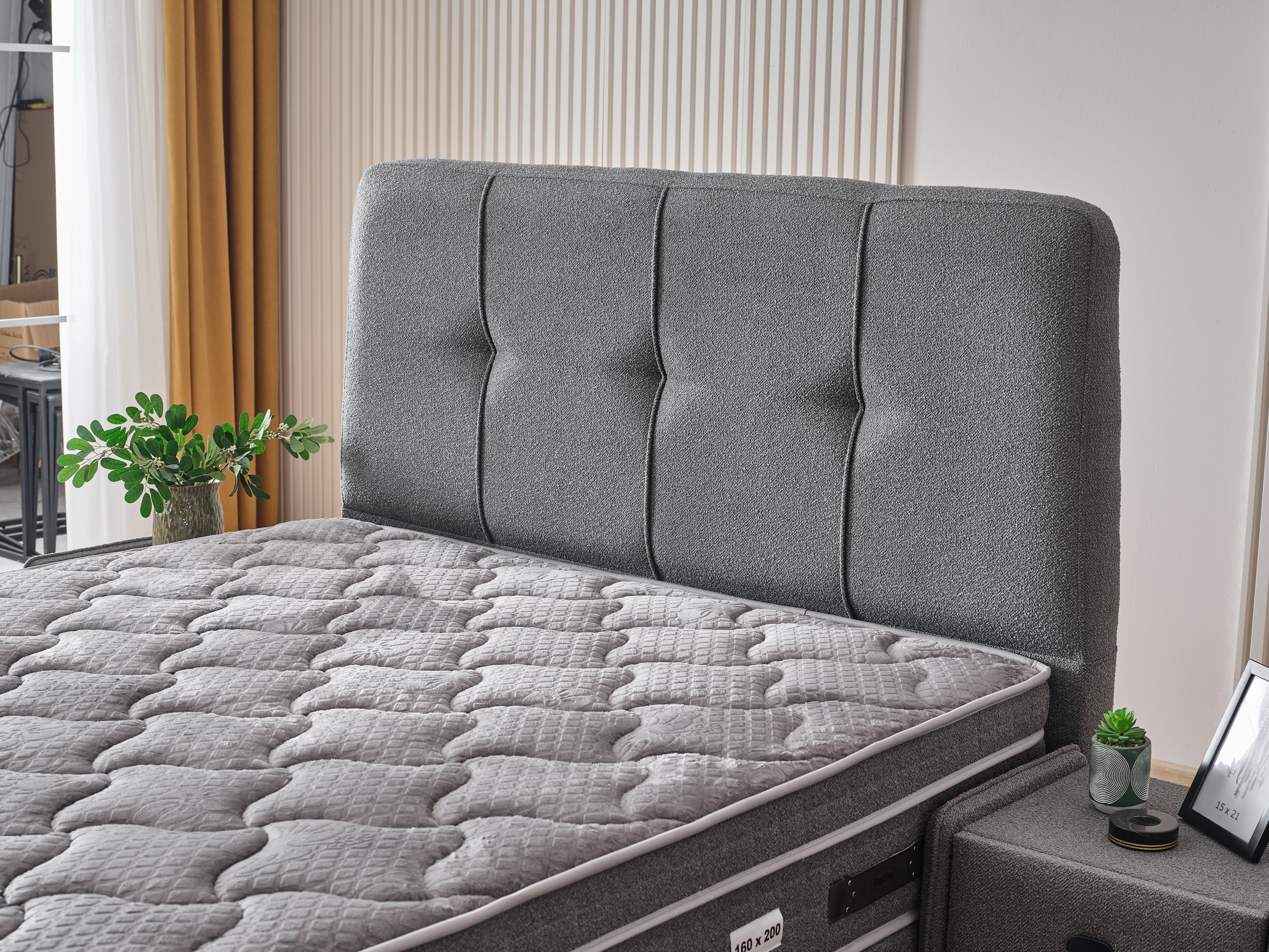 Boxspringbett  LOTTİ, mit Bettkasten inkl. Matratze