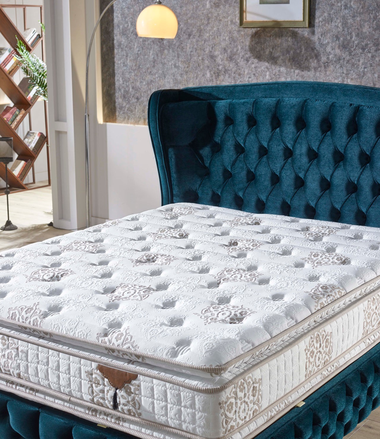 KUKA Boxspringbett mit Bettkasten inkl. Matratze