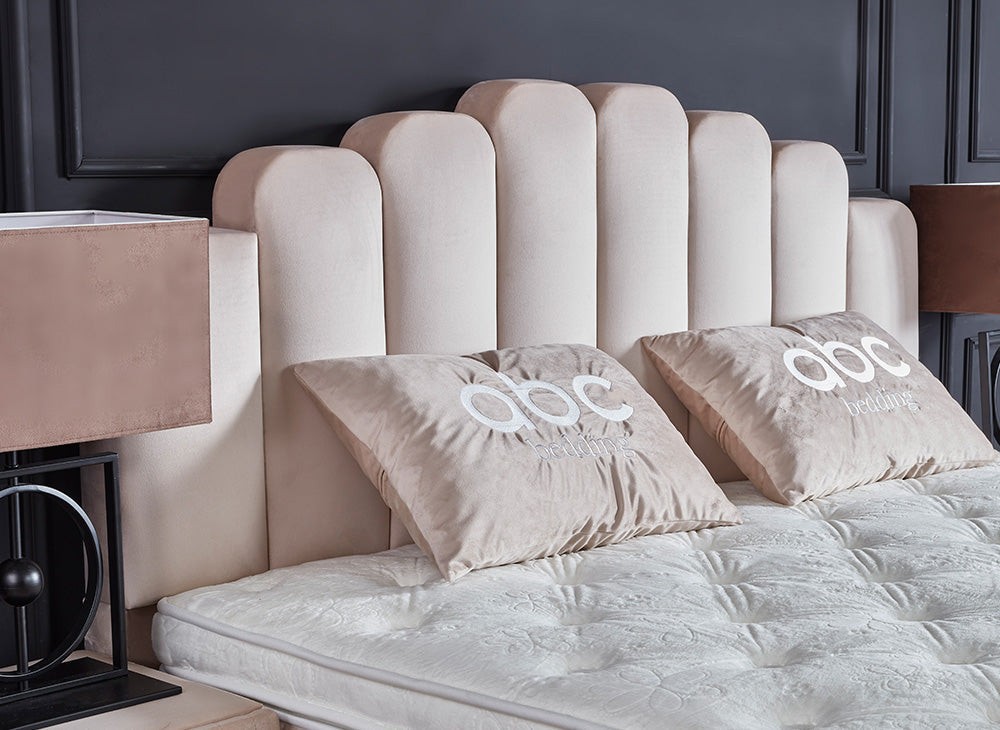 Boxspringbett Jazzlyn mit Stauraumkasten, inkl. Matratze