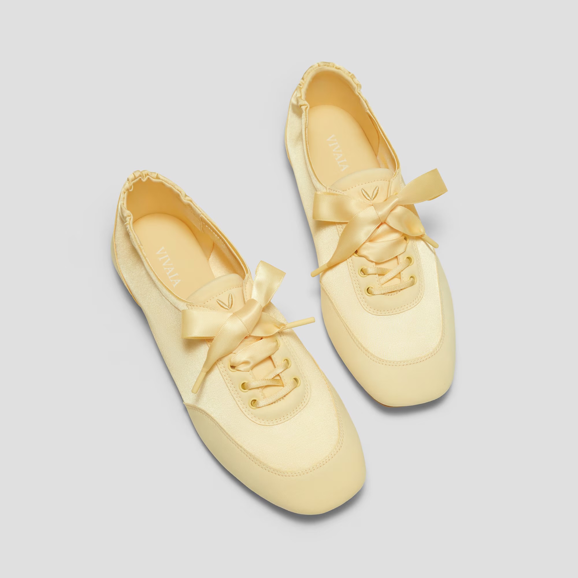 Cristina Saten Sneaker