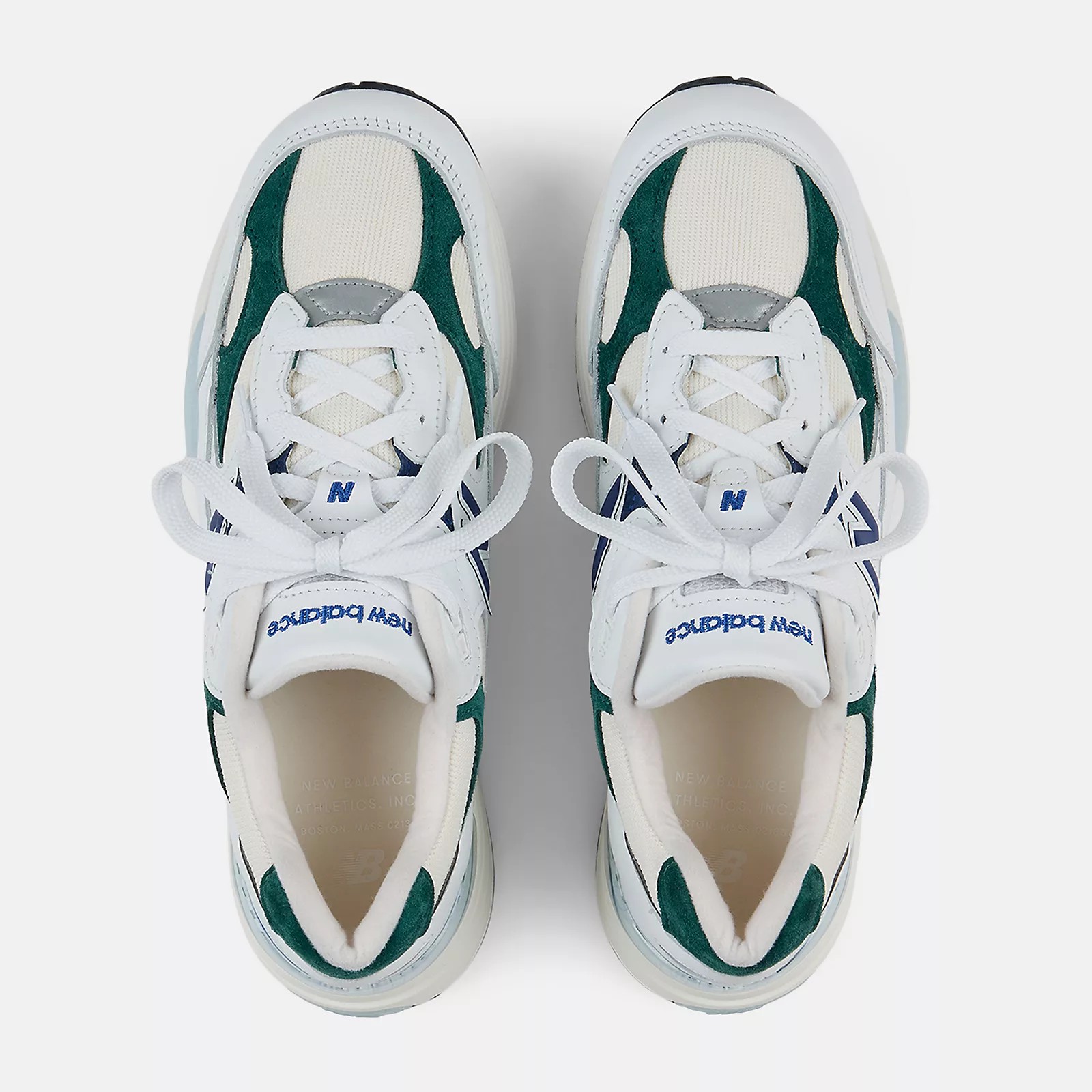992 Sneaker