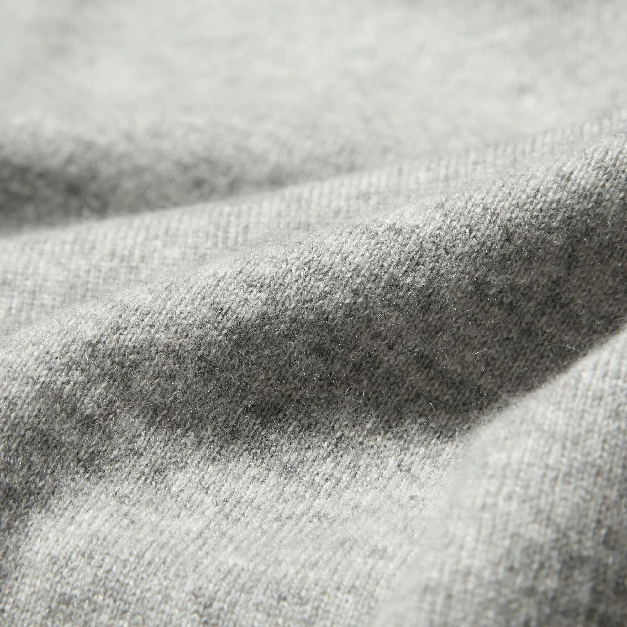 Kaws x Uniqlo Kaşmir Kazak