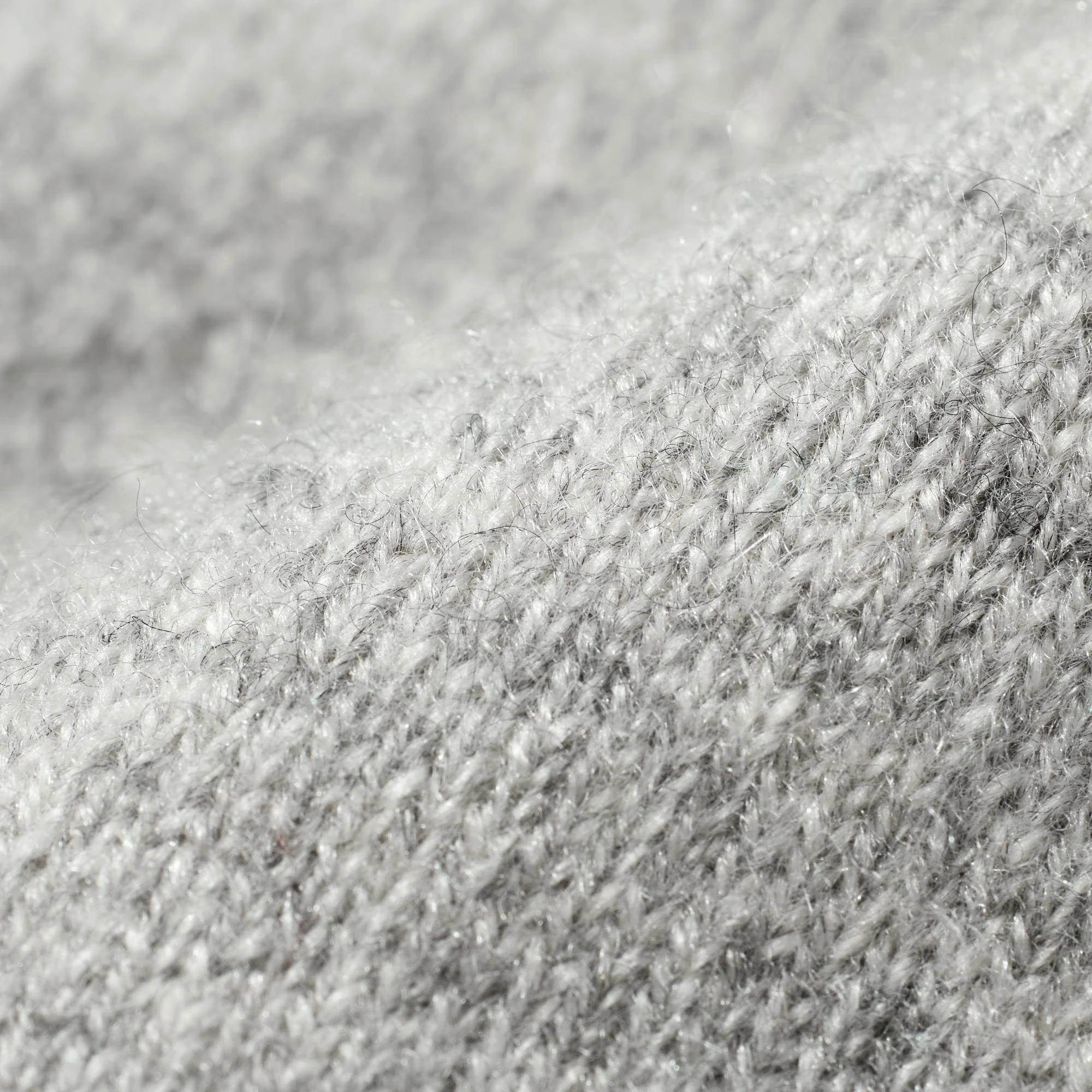 Kaws x Uniqlo Kaşmir Kazak