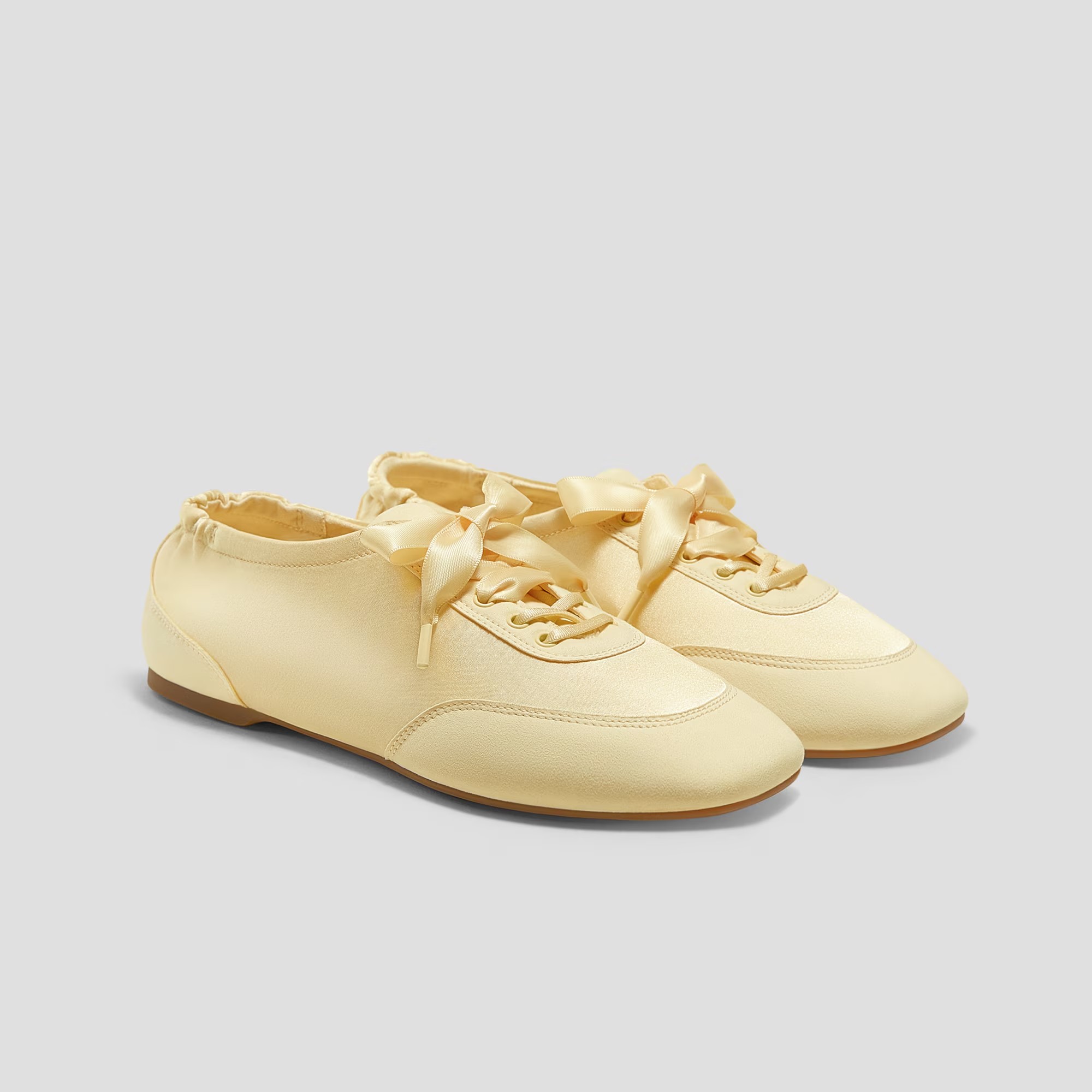 Cristina Saten Sneaker