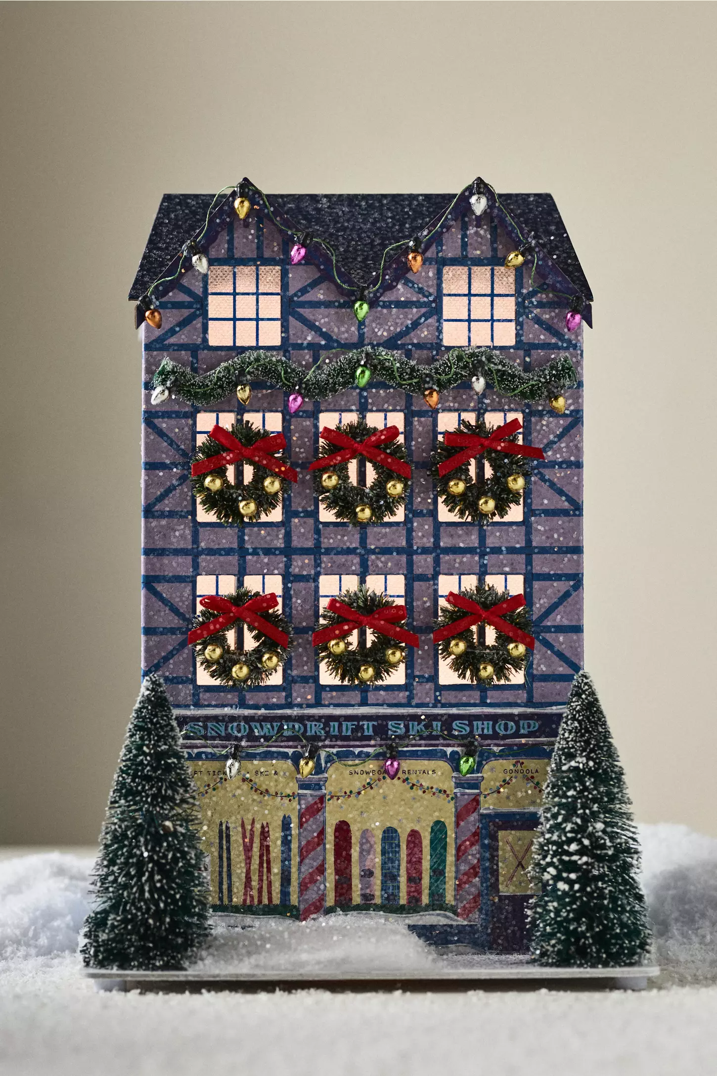 Emily Taylor Christmas Tatil Evi