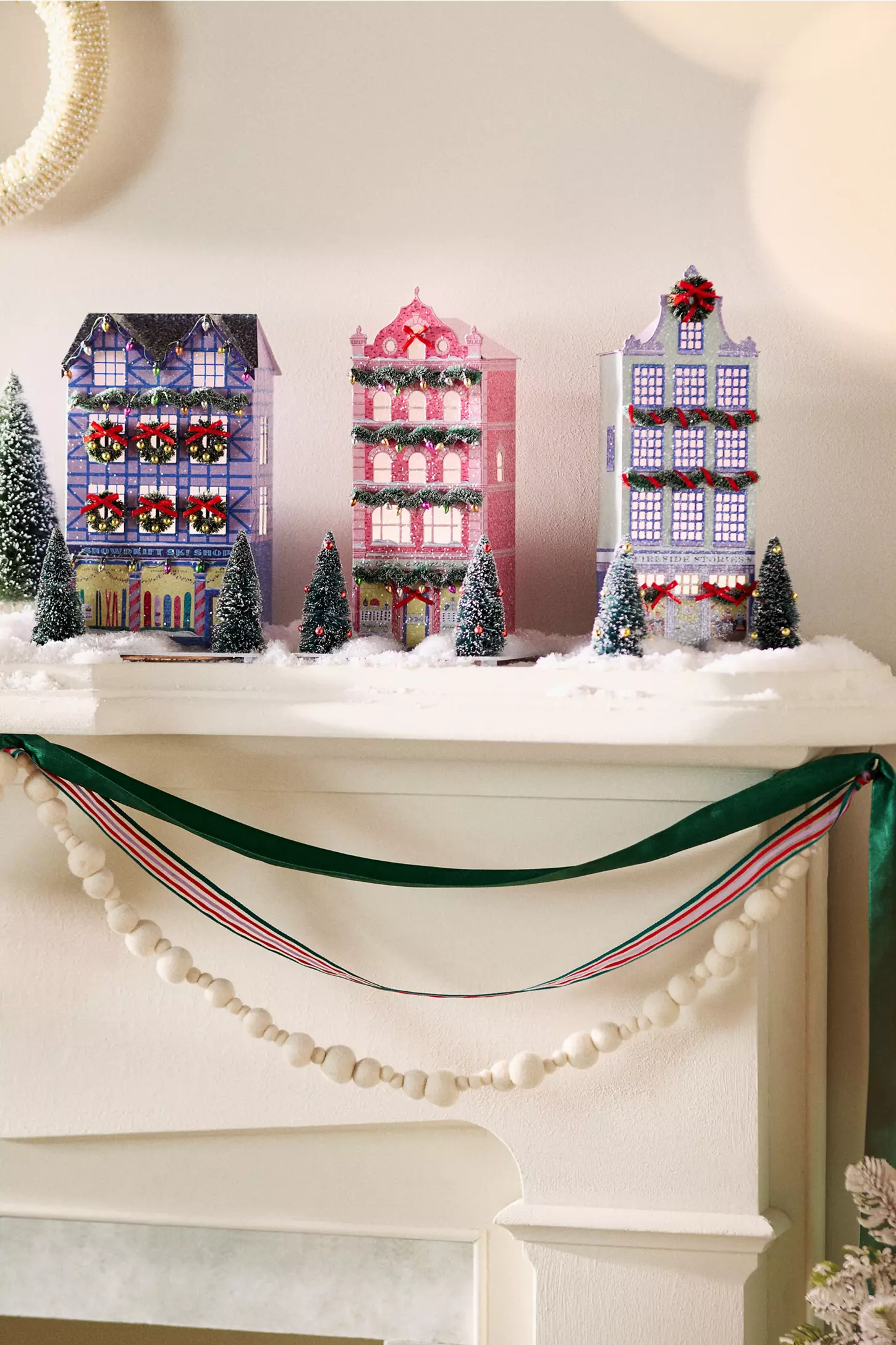 Emily Taylor Christmas Tatil Evi