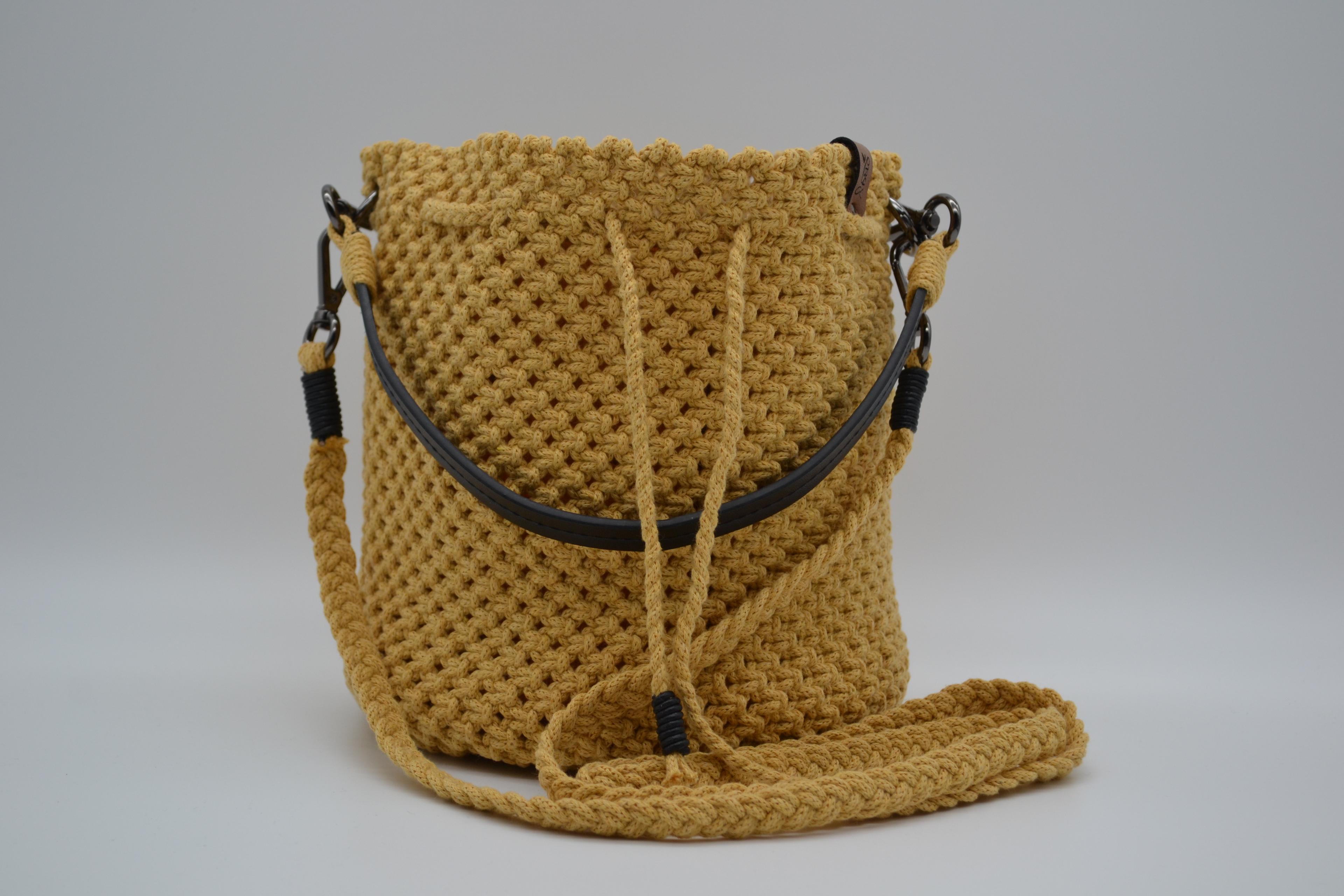 Bucket Bag "Knot & Carry"