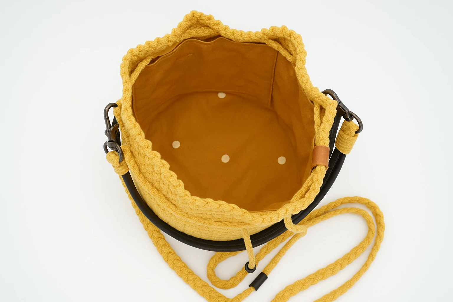 Bucket Bag "Knot & Carry"