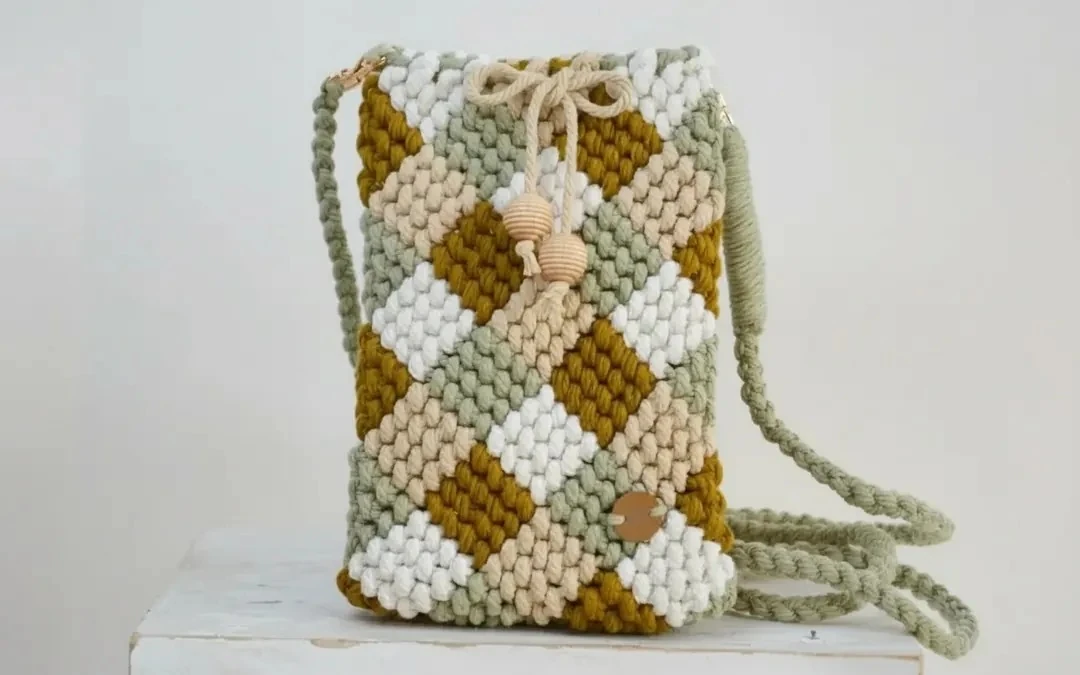 PlaidPort Handytasche 