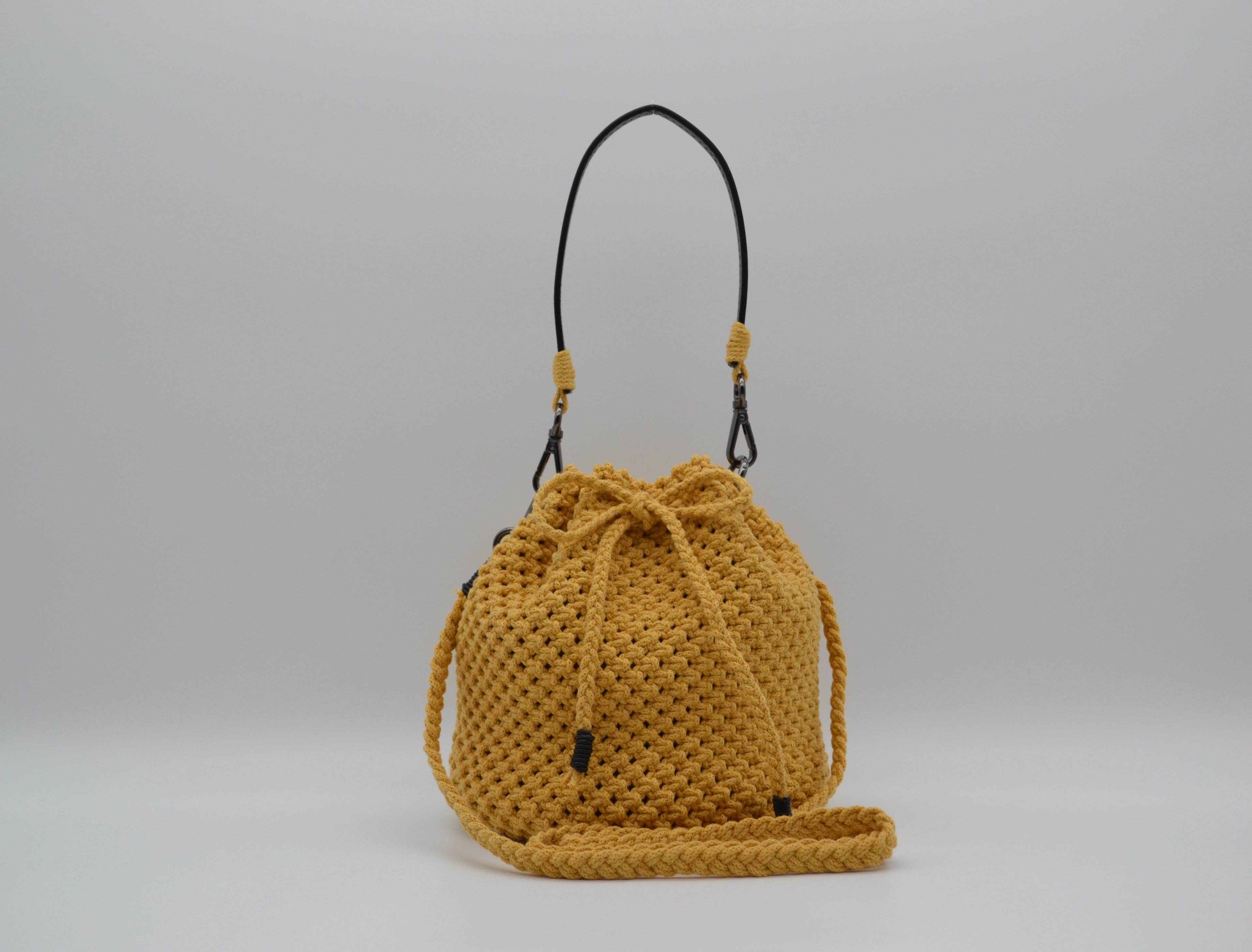 Bucket Bag "Knot & Carry"