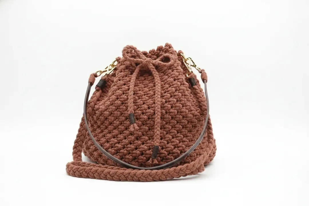 Knot&Carry Maxi Bucket Bag