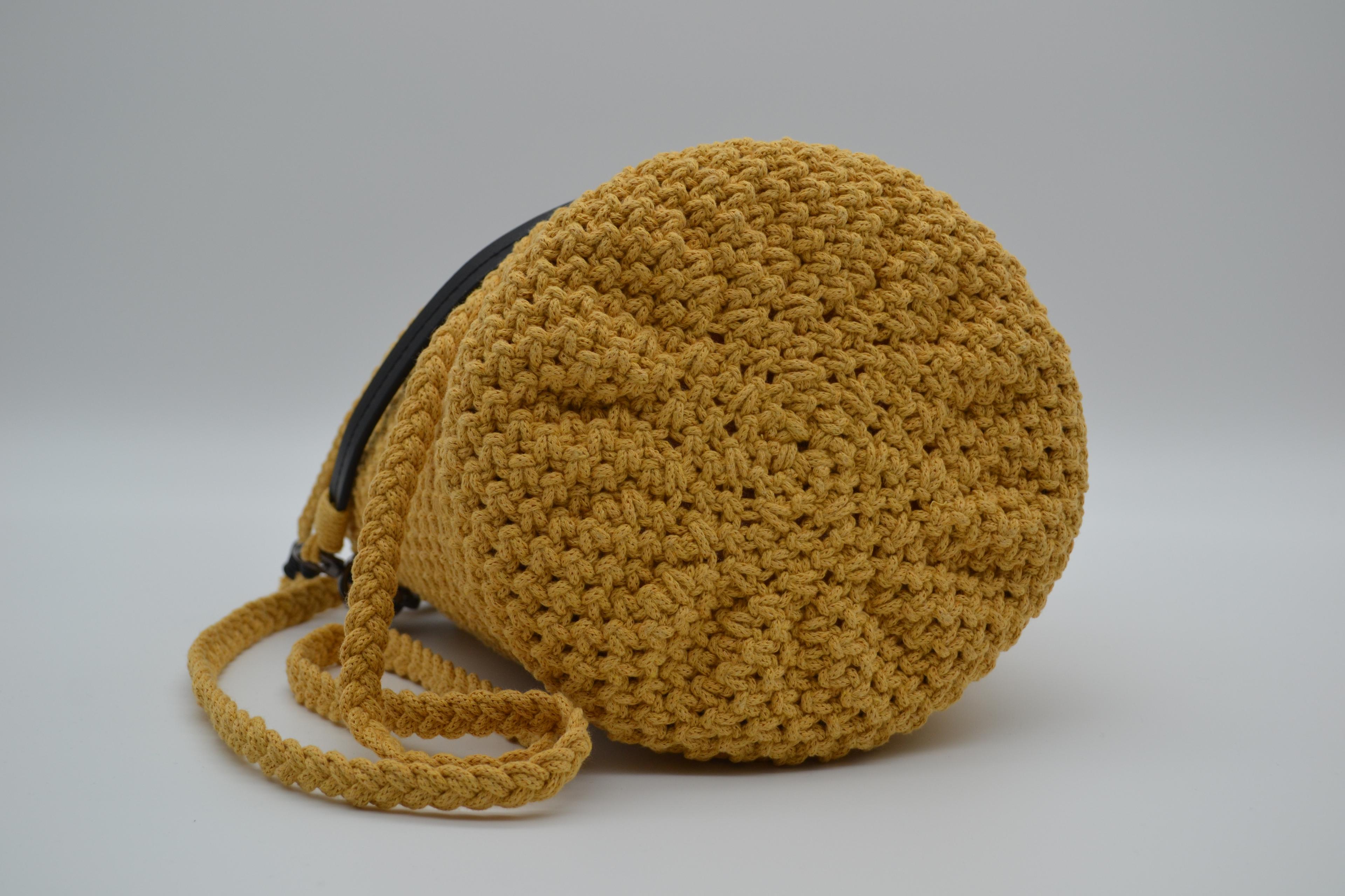 Bucket Bag "Knot & Carry"