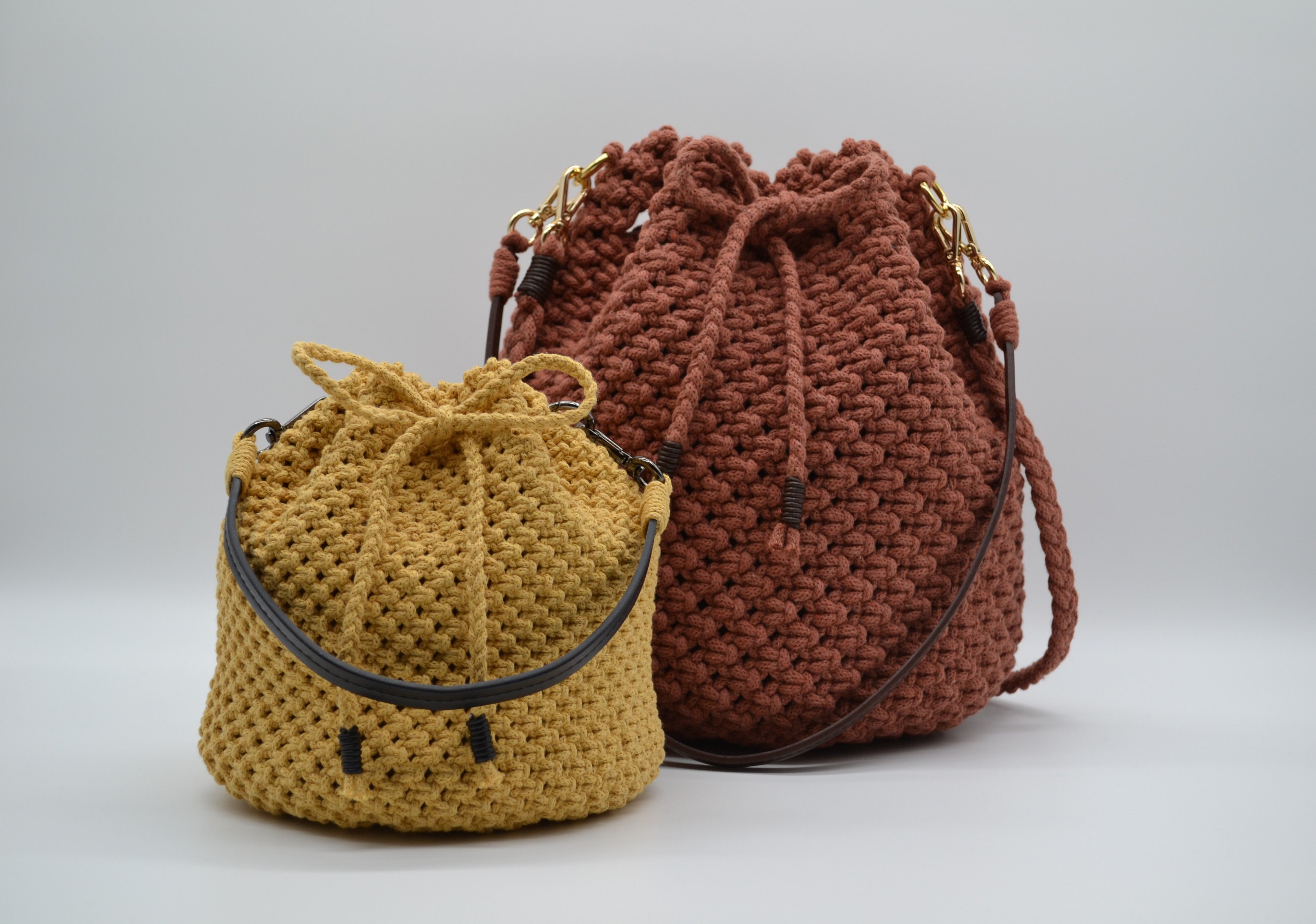 Knot&Carry Maxi Bucket Bag